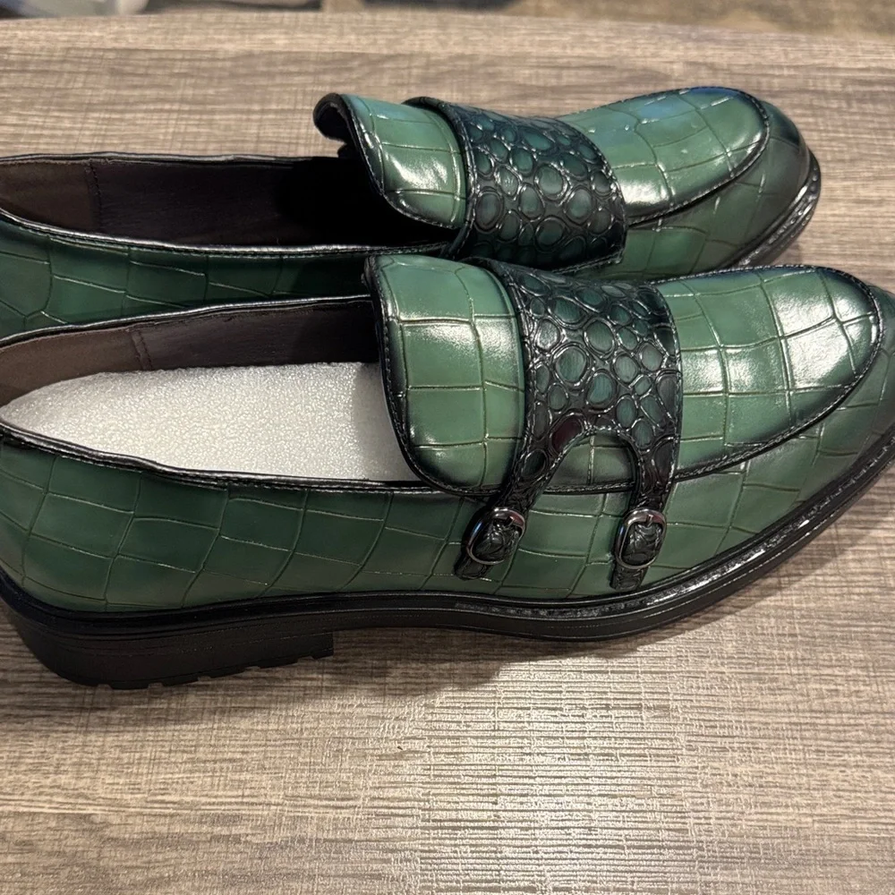 Men's Green Croc-Embossed Faux Leather Loafers